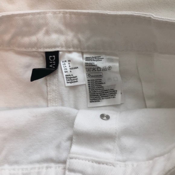 H&M button skirt - Picture 3 of 3